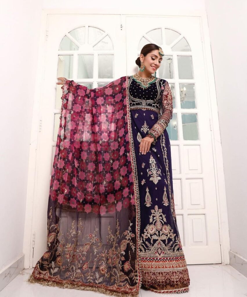 Ayeza-Khan-Dress