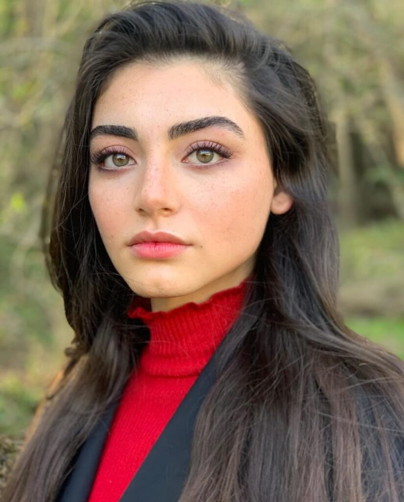 Özge-Törer-aka-Bala-Hatun