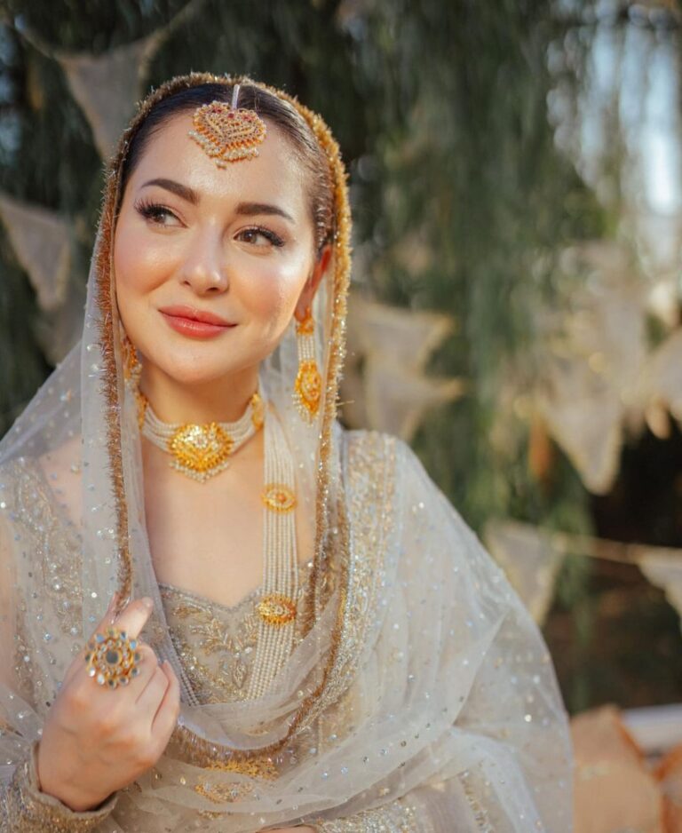 Hania Aamir stuns fans with jaw dropping pictures - editor times