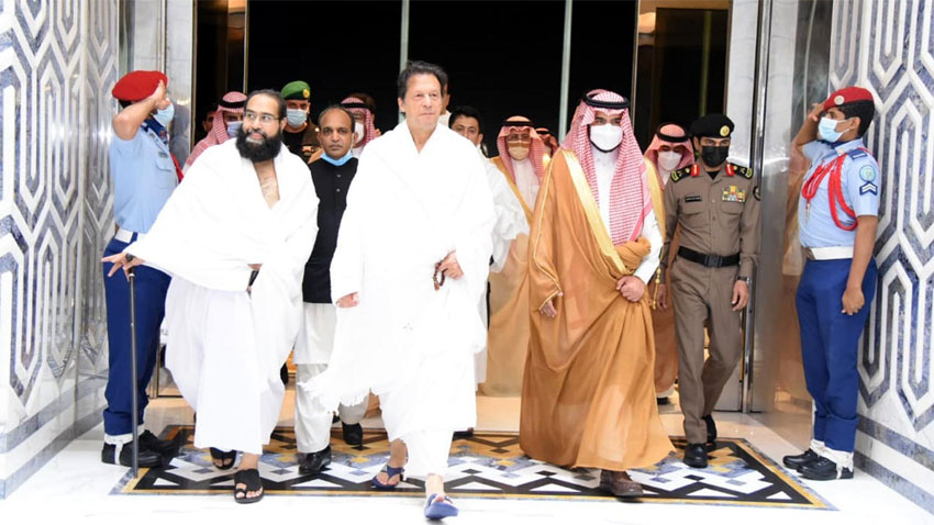 PM Imran Khan performs Umrah in Makkah