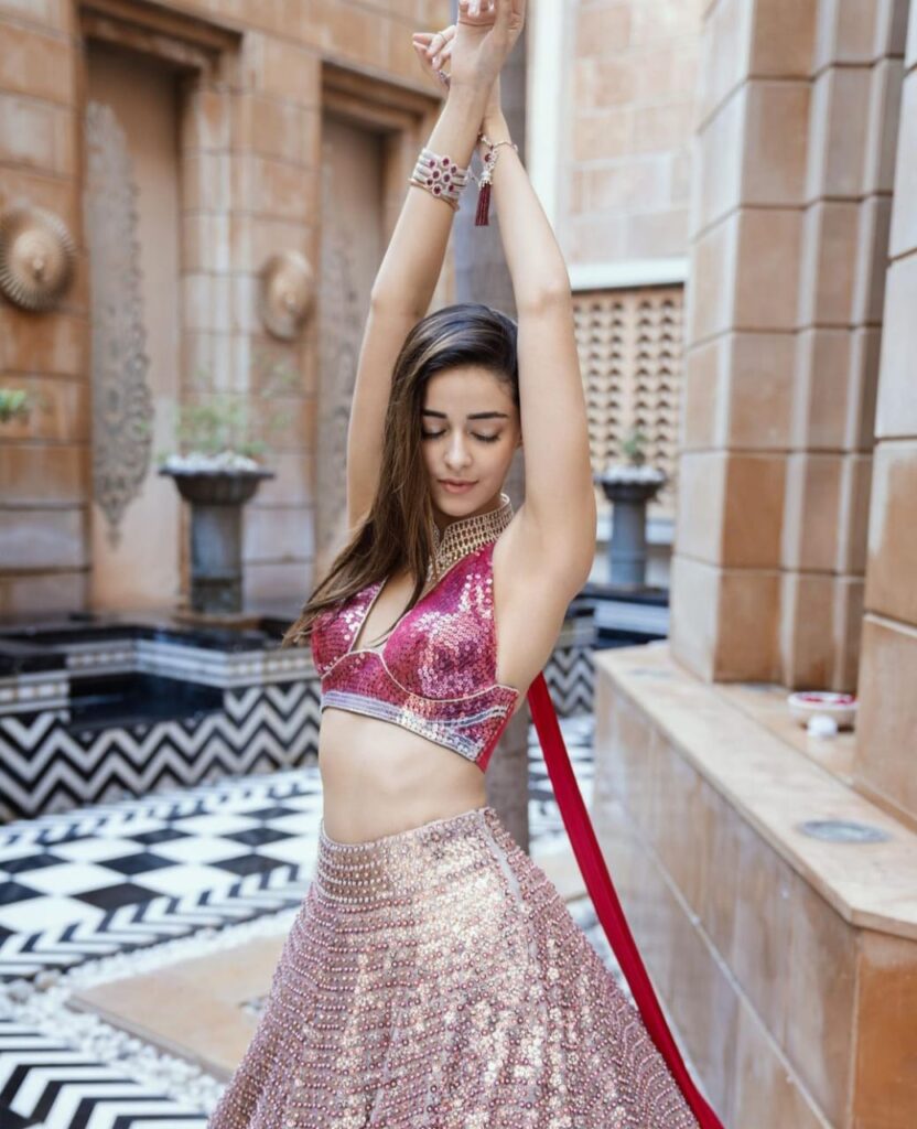 ananya-panday-armpits