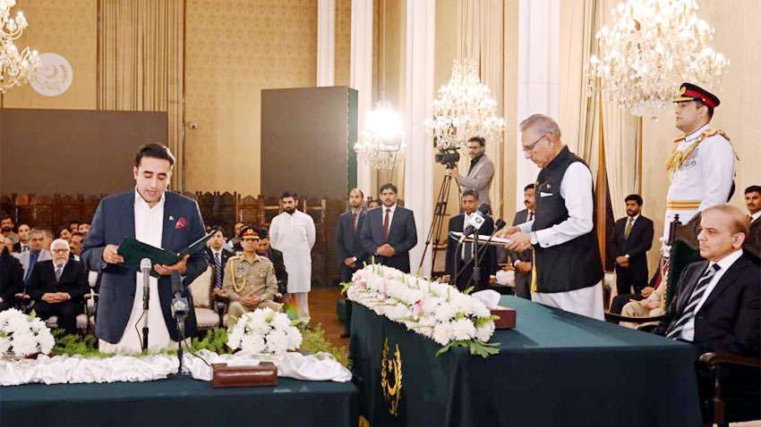 Bilawal Bhutto takes oath as Foreign Minister of Pakistan