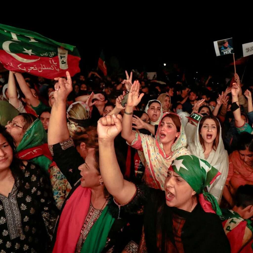 how-many-people-participated-in-lahore-jalsa