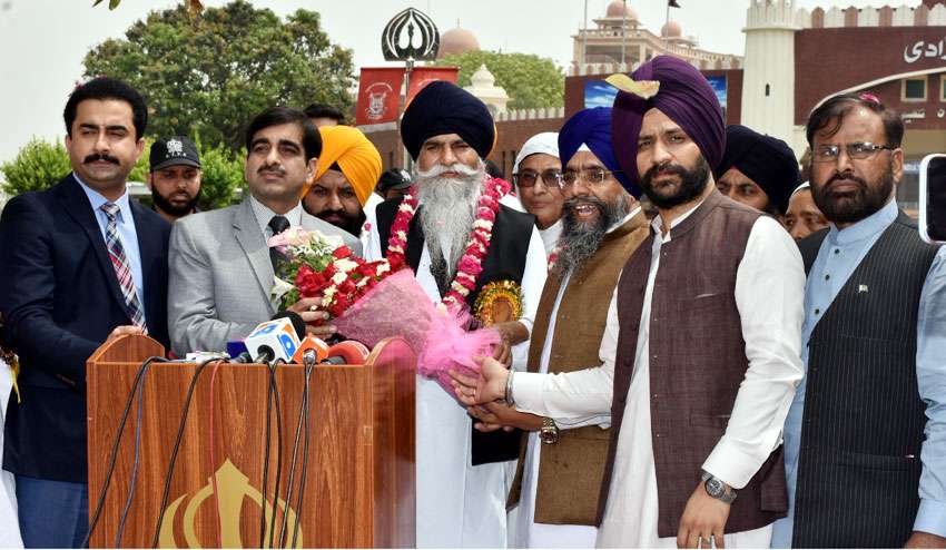 Indian Sikh pilgrims arriving Pakistan to attend Baisakhi festival