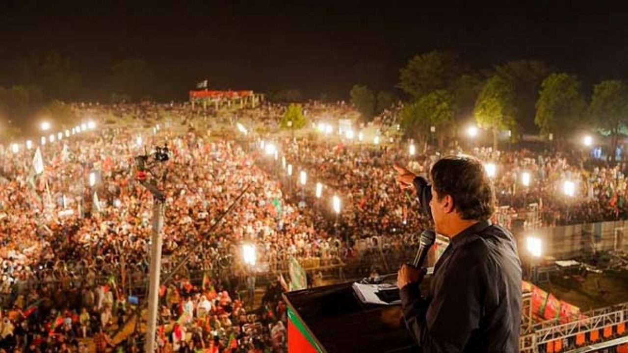Imran Khan to make announcement regarding Islamabad March in Multan Jalsa
