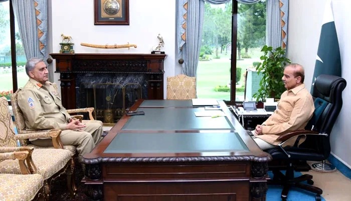 Army Chief General Qamar Javed Bajwa holds a farewell meeting with PM