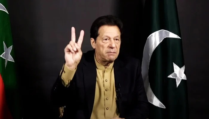 People leaving Pakistan out of frustration, 7.5 lakh left: Imran Khan