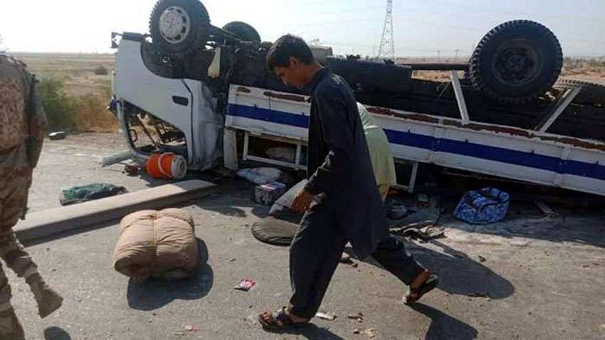 Balochistan Constabulary 9 personnel martyred in bomb blast near Sibi
