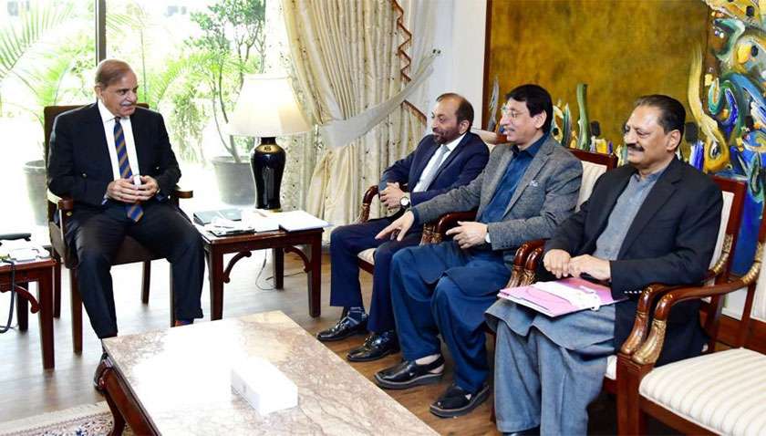 MQM delegation calls on PM to discuss country’s political situation