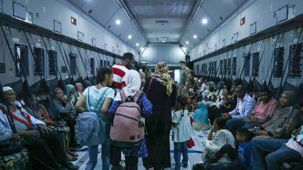 More than 1000 Pakistanis evacuated from Sudan
