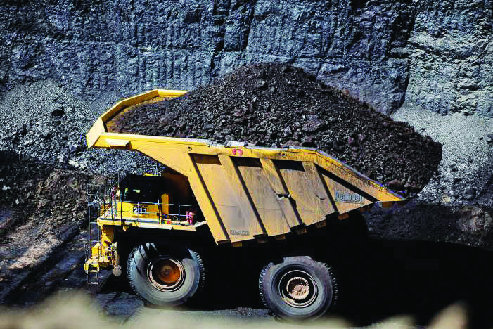 Thar Coal Project produces 2000MW electricity: Khurram Dastagir Khan