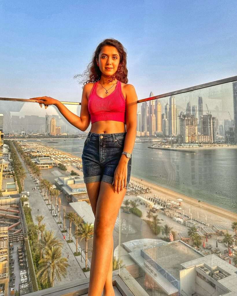 Pakistani Actress Leaked Dubai