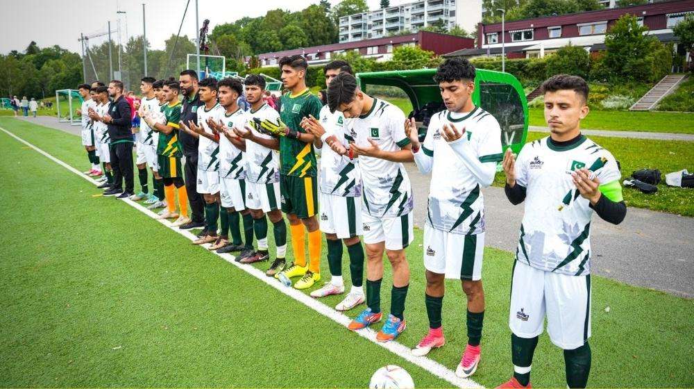 Pakistan-Street-Child-Football-Team