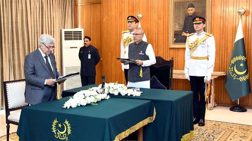 Dr. Kausar Abdullah Malik takes oath at Aiwan-e-Sadr in Islamabad