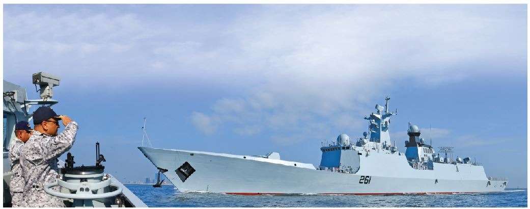 PNS TUGHRIL deployed by Pak Navy to ensure safety of merchant ships